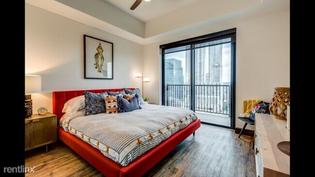 Building Photo - 1 br, 1 bath Condo - 402 Guadalupe St