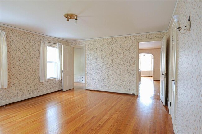 Foto del edificio - 36-36 Underwood St.