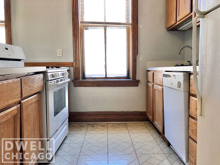 Primary Photo - 2334 W Belden Ave