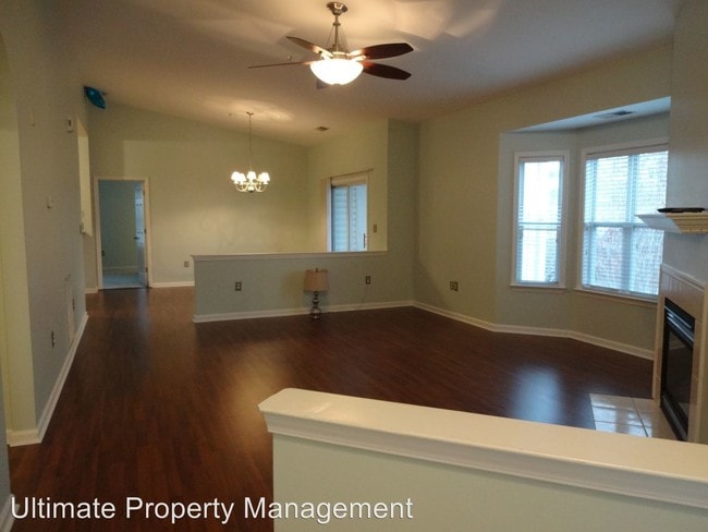 Building Photo - 3903 Botsford Ct