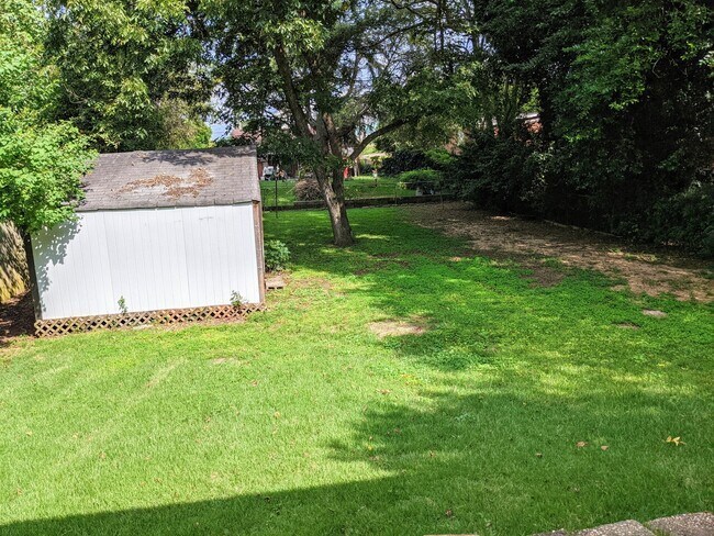 Building Photo - 3010 Midway Court
