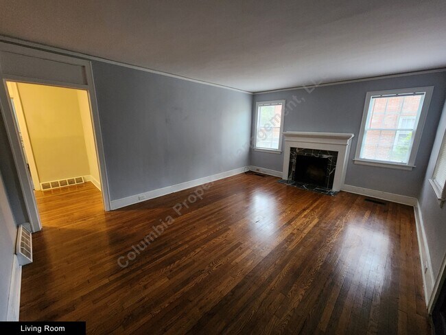 Building Photo - 312 S Woodrow St