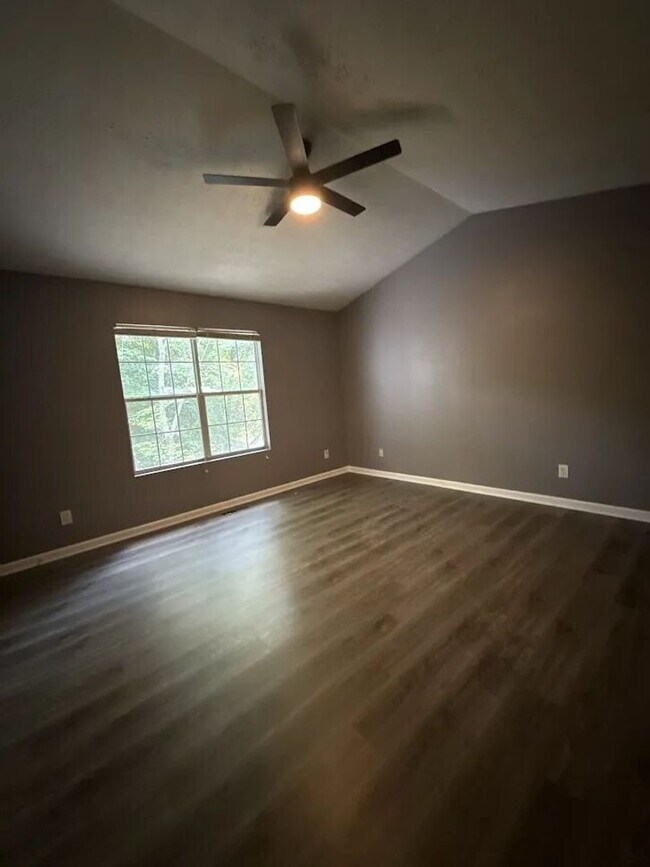 Building Photo - 3016 Fair Creek Ct