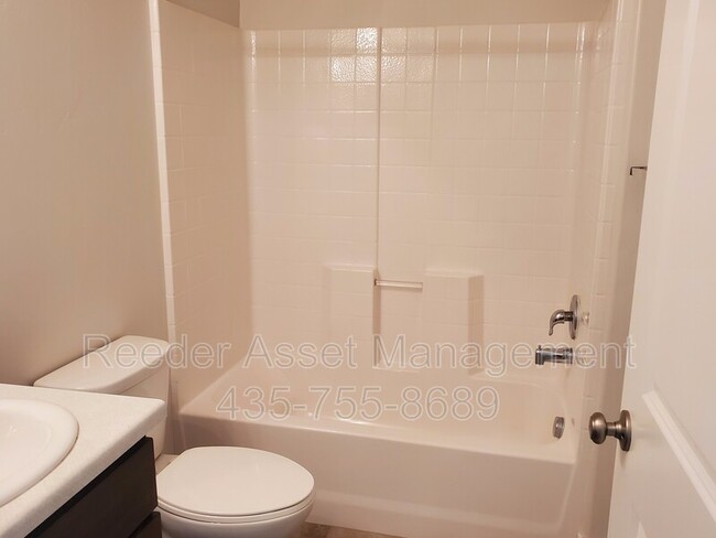 Building Photo - 1767 Ikaros Ln