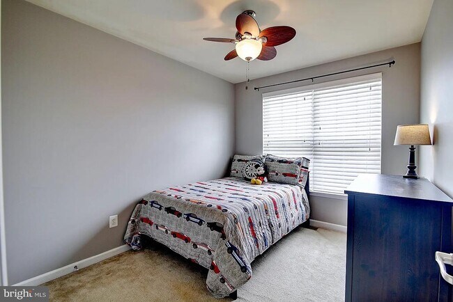 Foto del edificio - 43893 Eastgate View Drive