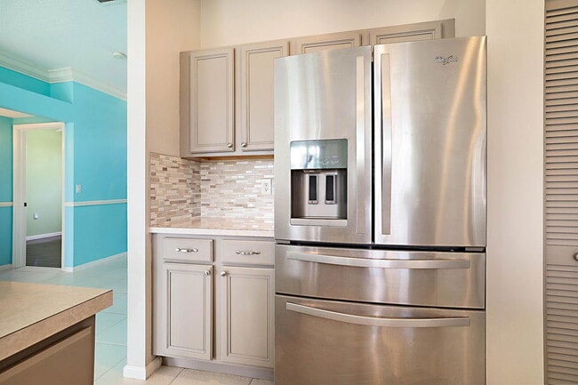 Foto del edificio - 1422 Fairway Cir