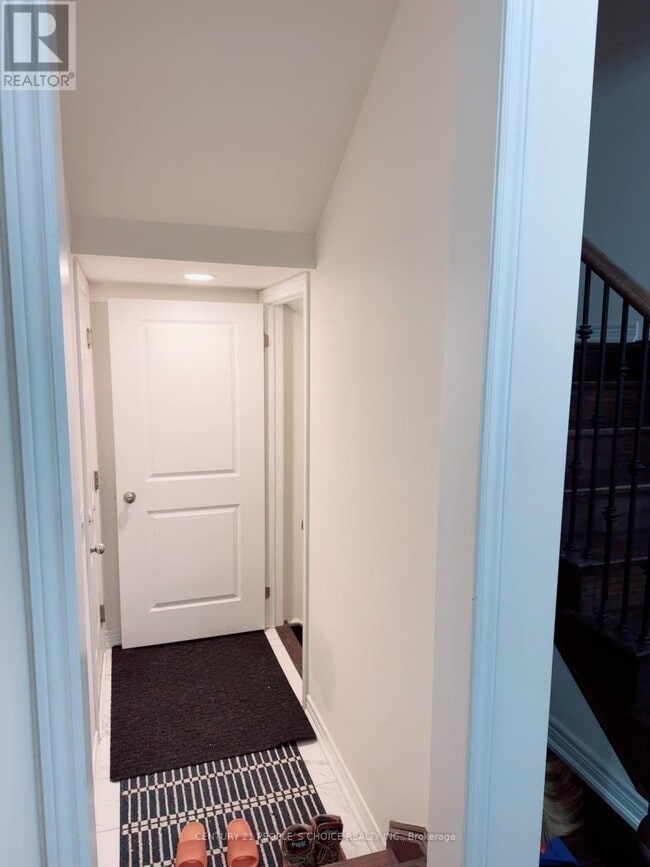 Building Photo - 118 Blackwell Cres