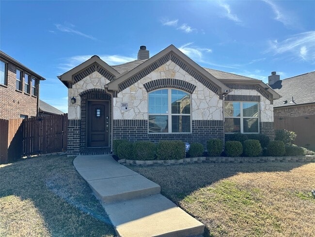 Foto del edificio - 3003 Rosemount Ln