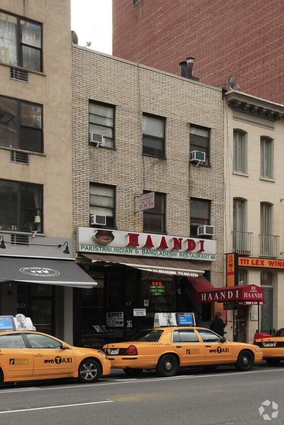 Building Photo - 113 Lexington Ave