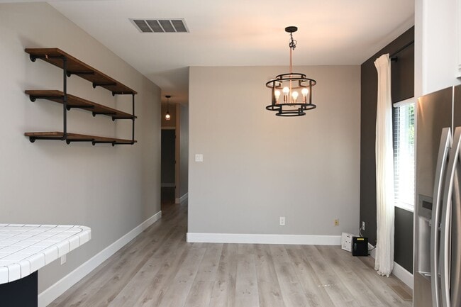 Photo - Nice Willow Glen Bungalow, Pet Friendly, 2... House