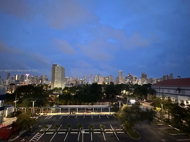 Foto del edificio - 199 SW 12th Ave