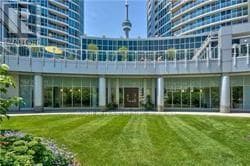 Building Photo - 208 Queens Quay W