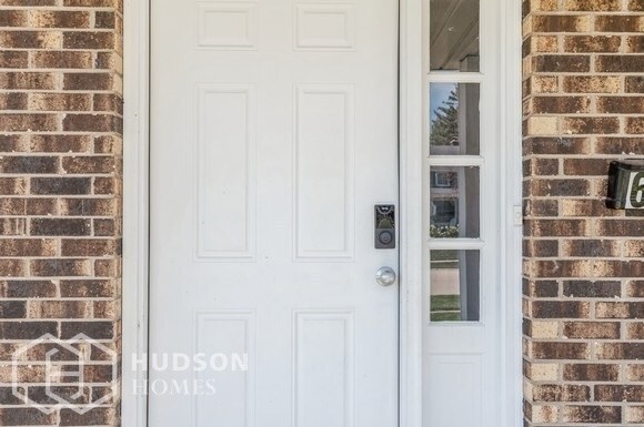Building Photo - AVAILABLE NOW! - 654 Longview Dr, Antioch,...