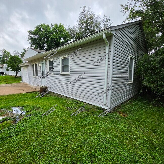 Foto del edificio - Beautiful 3 bedrooms and 1 bath home located on N 82nd St in Kansas City, KS
