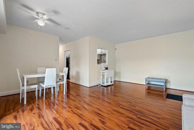 Foto del edificio - 7984 Audubon Ave