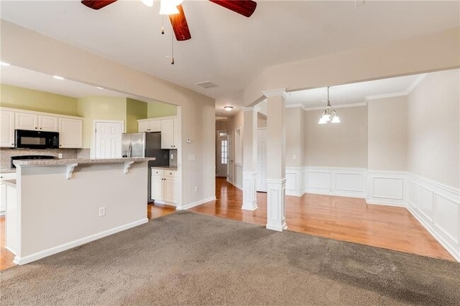 Building Photo - 1817 Waterside Dr