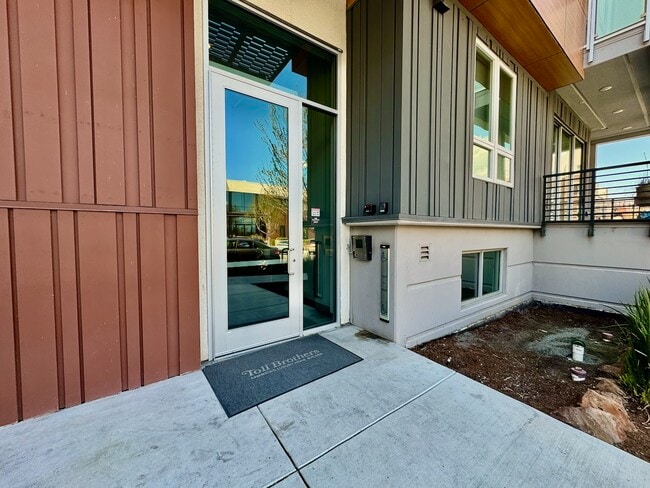 Building Photo - 45128 Warm Springs Blvd