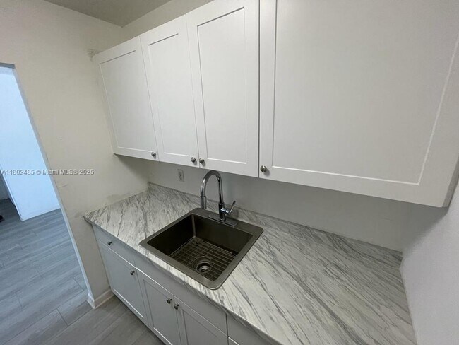 Foto del edificio - 2530 Pierce St
