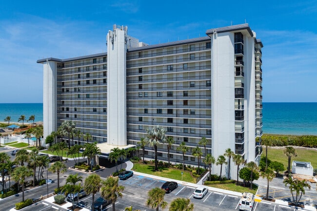 Island Crest Condominium