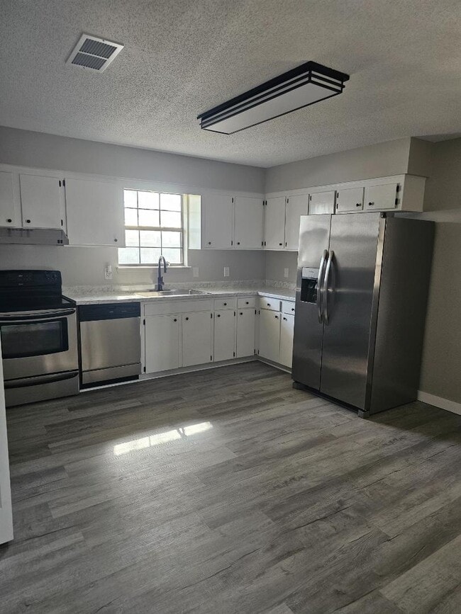 Photo - 102 North St Apartment