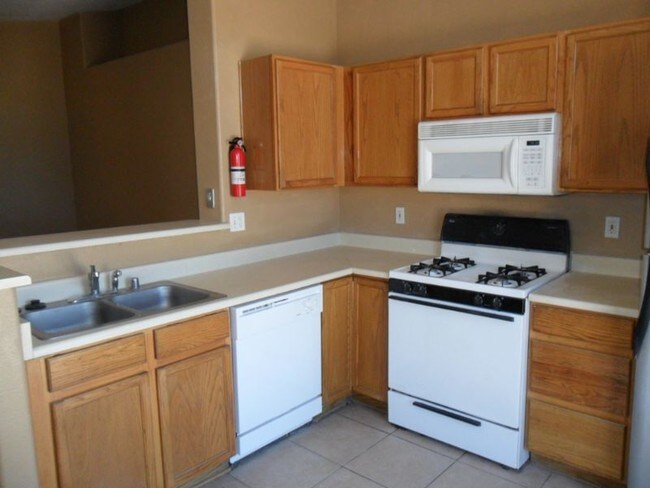 Foto del edificio - 10001 Lauren Ave SW