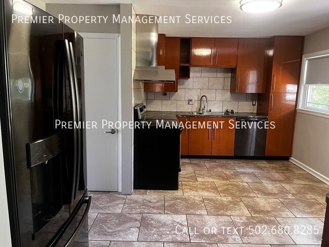 Building Photo - 607 Southview Dr