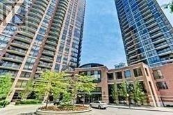 Photo du bâtiment - 23-823 Sheppard Ave E