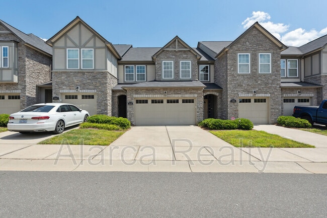 Photo - 7329 Dulnian Wy Townhome