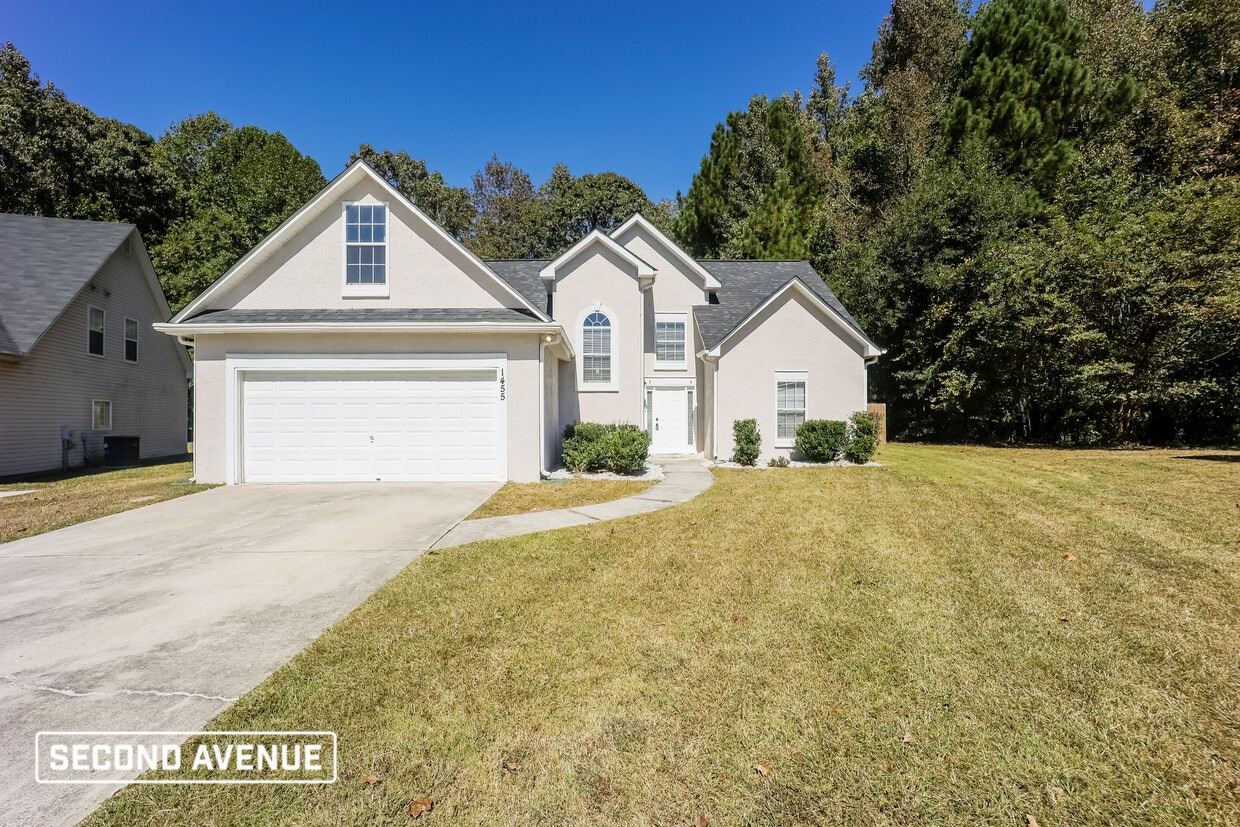 Primary Photo - 1455 Cambridge CT