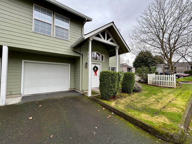 Building Photo - Welcome to your new home!