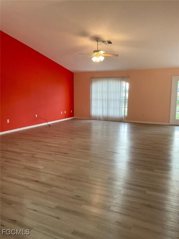 Foto del edificio - 2928 SW 8th Pl