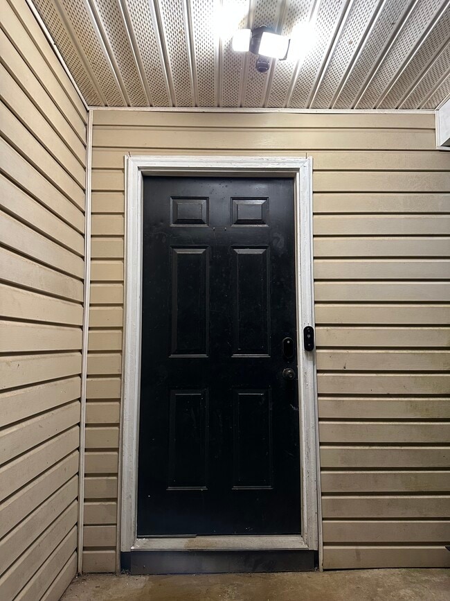 Photo - 1426 Riverline Trail House