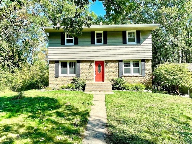Building Photo - 928 Griffin Ave
