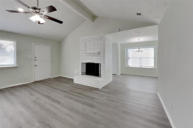 Building Photo - 19111 Ruble Dr