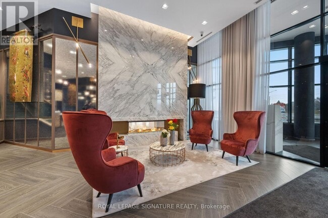 Photo du bâtiment - 405-405 Dundas St W