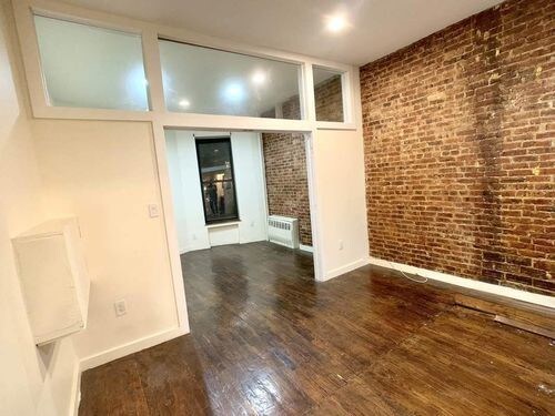 Foto del edificio - 1490 Bedford Ave
