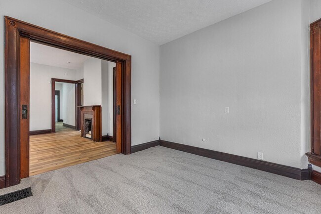 Foto del edificio - 4 Bed 3 Bath Single Family Home Available in Dayton*