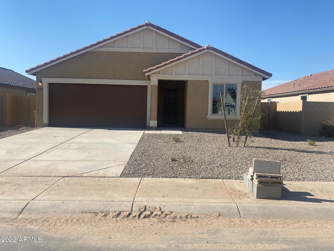 Primary Photo - 2091 E Velvet Pl