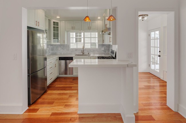 Foto del edificio - 506 N St Andrews Pl