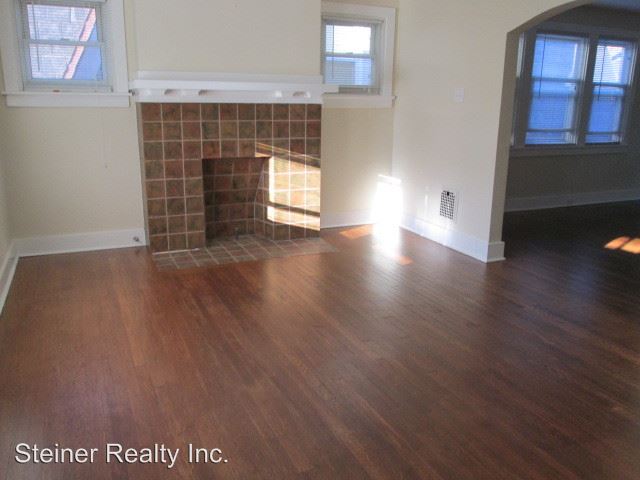 Building Photo - 566 Celeron St