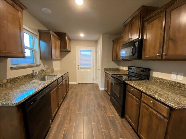 Building Photo - 800 Rolling Terrace Cir