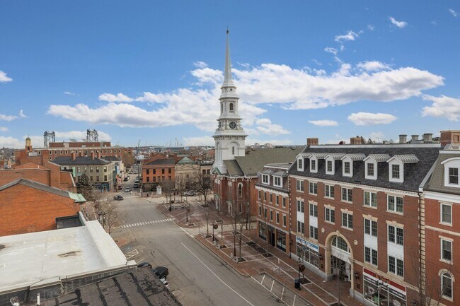 Building Photo - 55 Congress Street