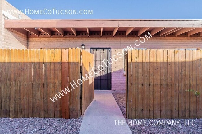 Building Photo - 2511 N Fontana Ave