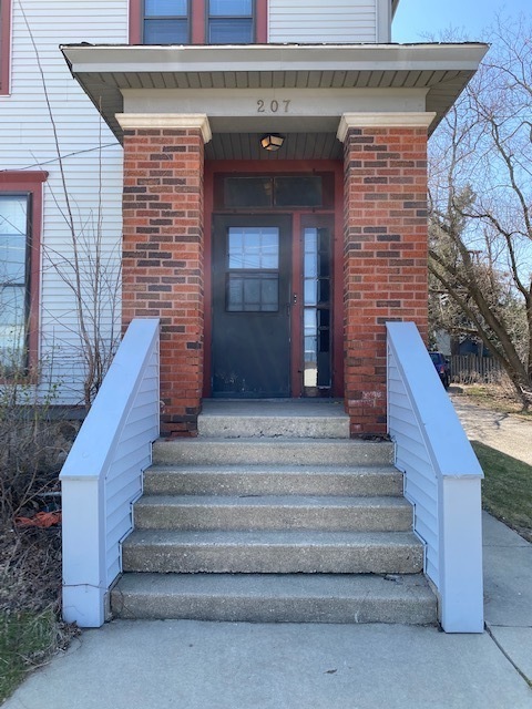 Building Photo - 207 Washington St