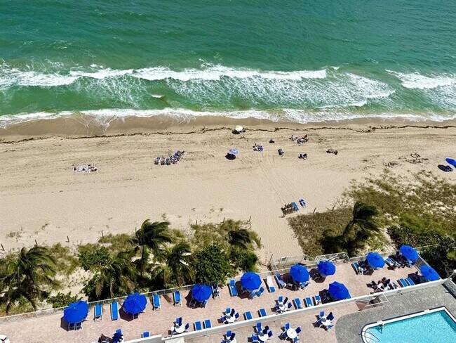 Foto del edificio - 4250 Galt Ocean Dr