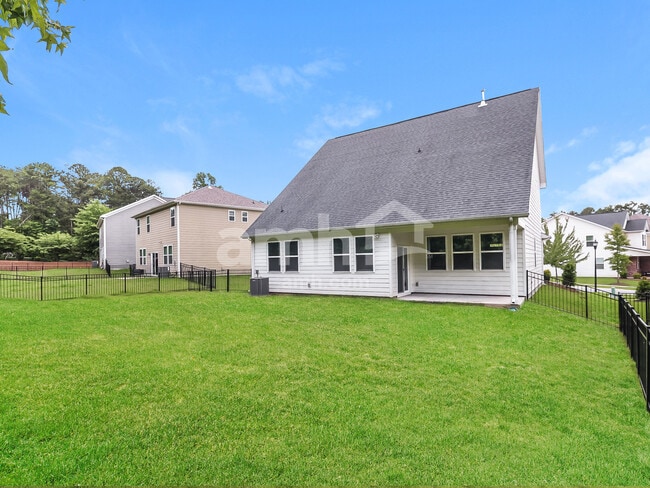 Building Photo - 12016 Brooksong Dr