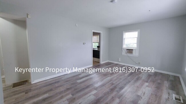 Foto del edificio - 2 Bed 1 Bath rare to rent!