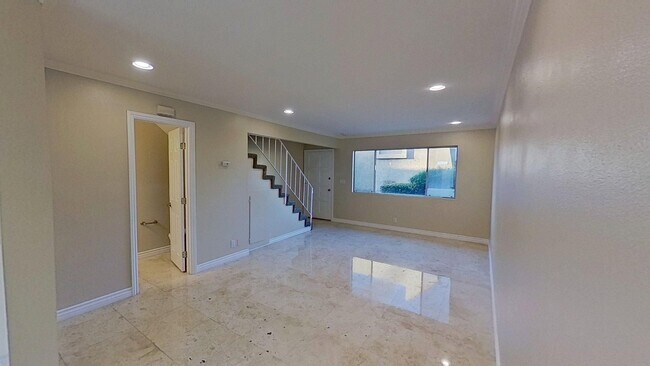 Building Photo - 4907 Shark Dr