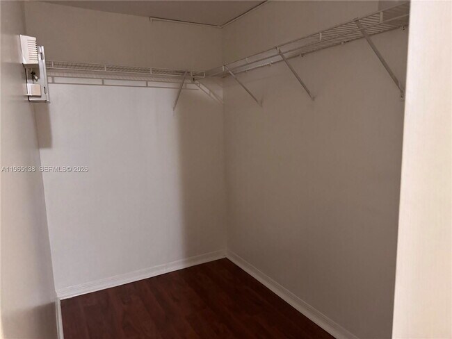 Foto del edificio - 2731 SE 17th Ave