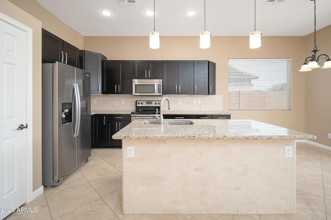 Building Photo - 13679 W Tara Ln